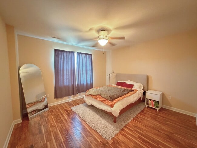 Photo - 1129 Foster Rd