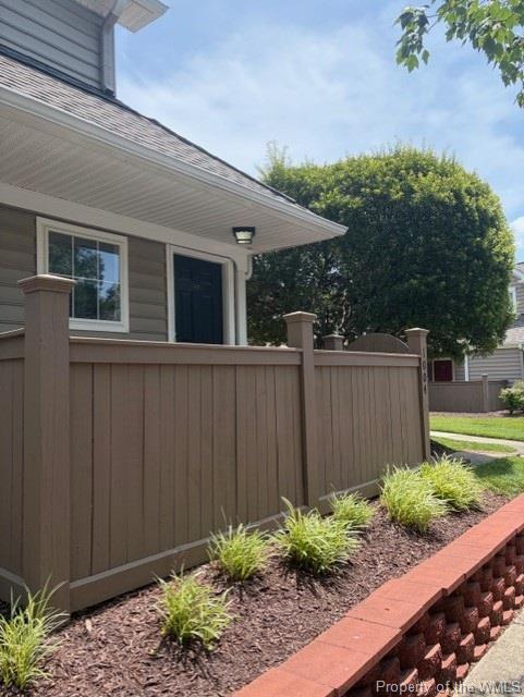 Photo - 1004 Settlement Dr