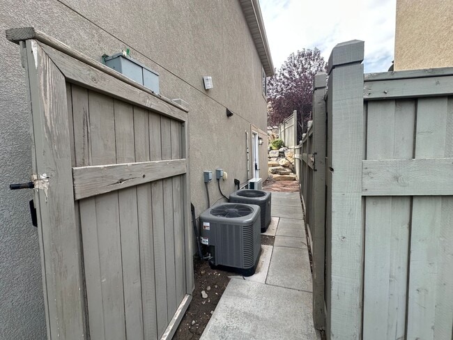 4000 Mount Airey Dr