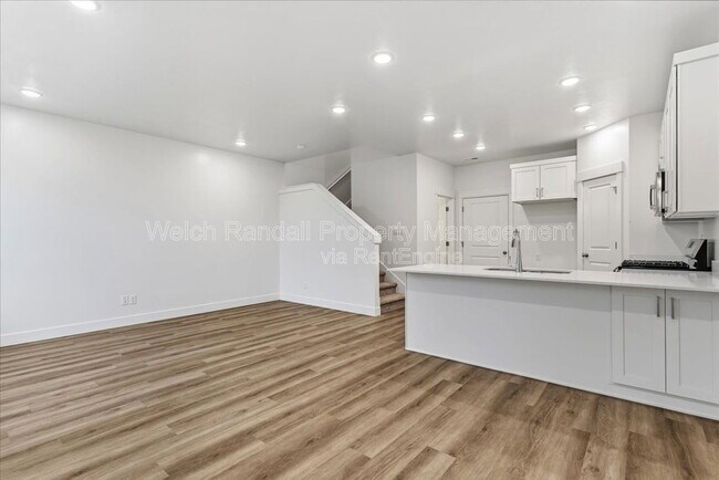 Photo - 1041 N 200 W