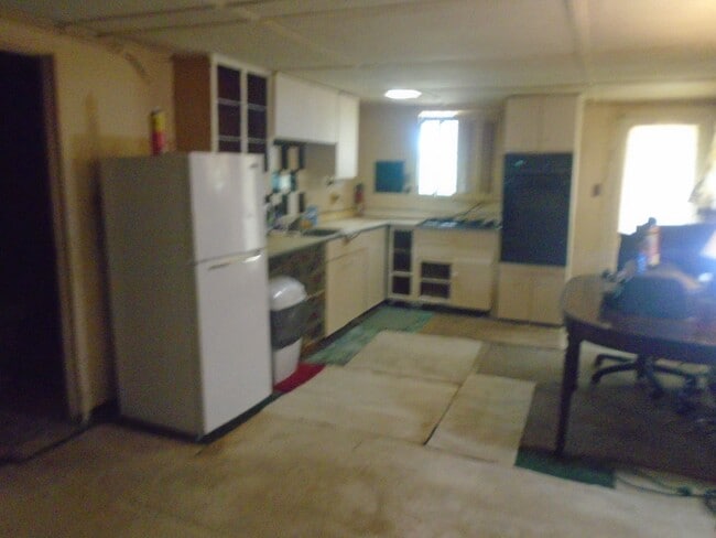 Photo - 300 Gloucester Dr