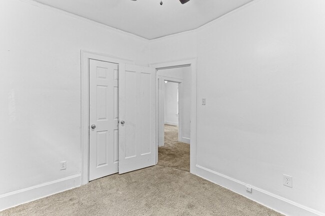 Photo - 2964 Leslie St Unit 1