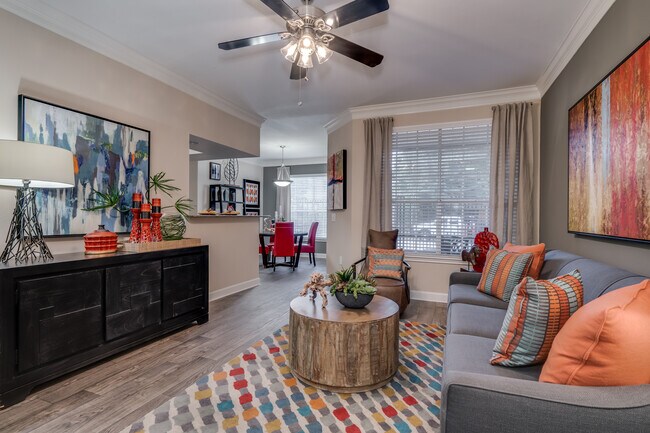 Photo - 10X Woodway Square