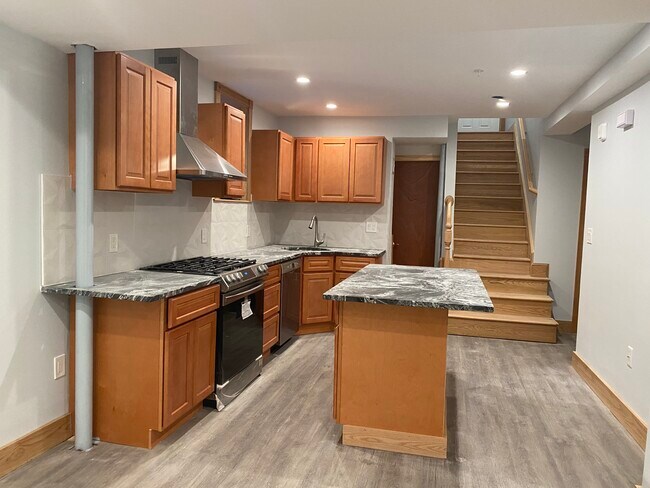 Photo - 32 Tolman St Unit 1