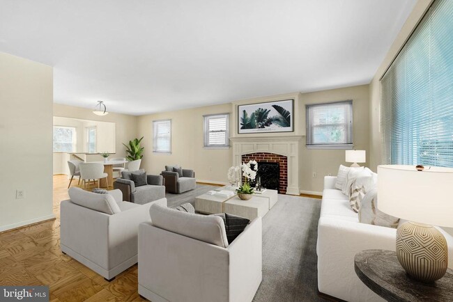 Building Photo - 6504 Stratford Rd