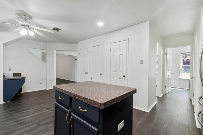 Photo - 1305 Cedar Brook Dr