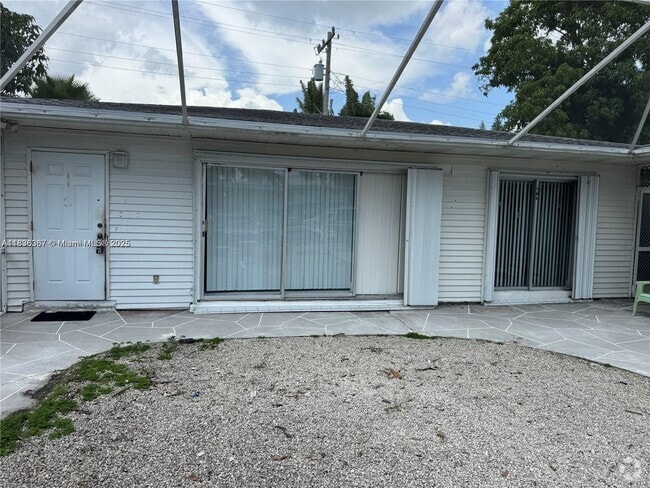 Building Photo - 411 Northlake Dr Rental