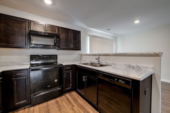 Photo - 3 Bed 2.5 Bath, Multiple Townhomes Units A...