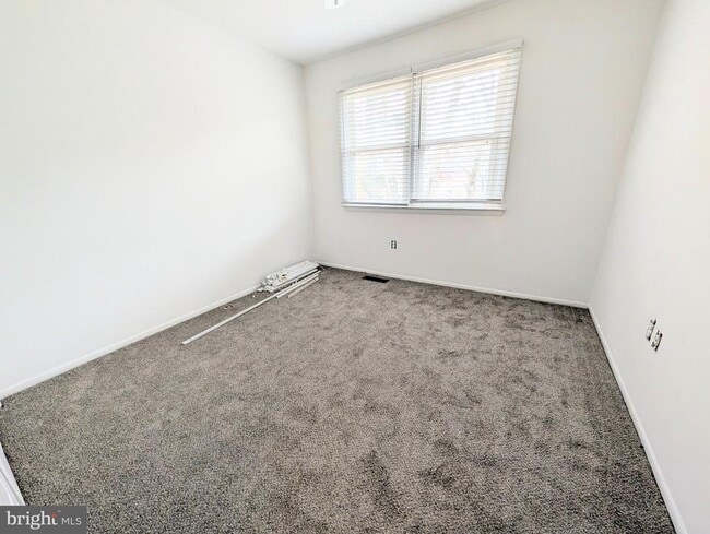 Building Photo - 321 Charred Oak Ct