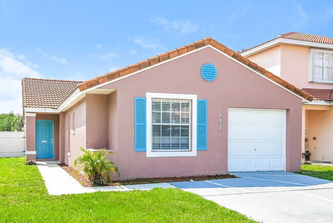 Photo - 2294 Santa Lucia St