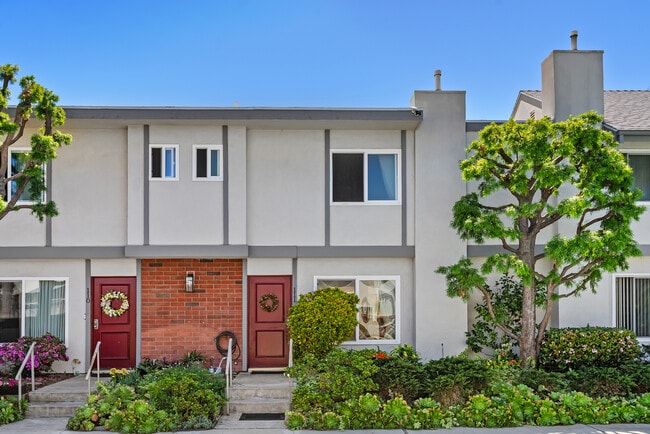 Building Photo - 25837 Oak St Unit 111