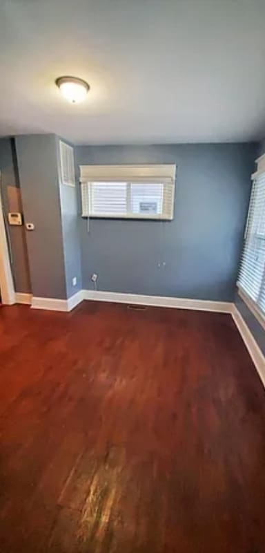 Photo - 2019 Newton St NE