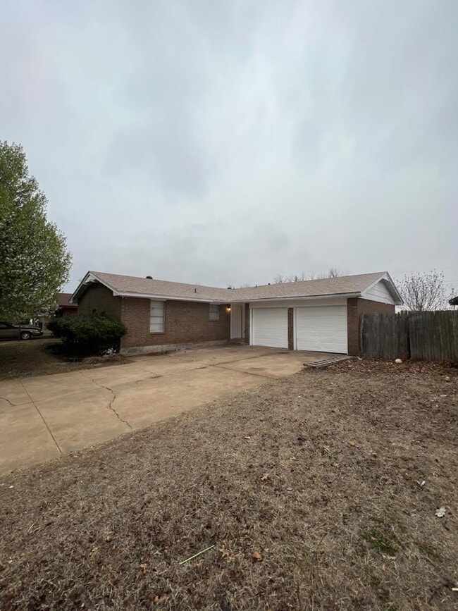 Photo - 220 W Shadywood Dr Casa