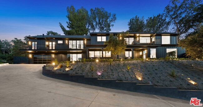 Photo - 3140 Coldwater Canyon Ave