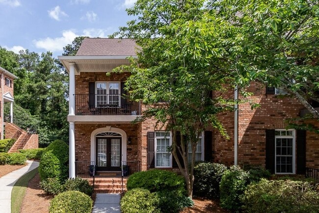 Photo - 2537 Oglethorpe Cir NE