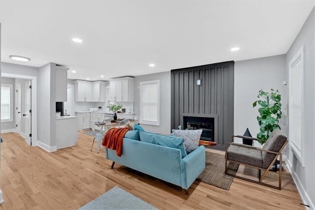 Photo - 786 Neal St NW