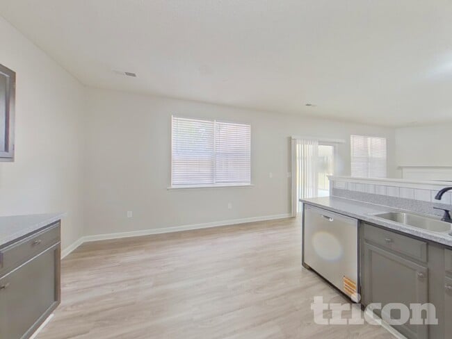 335 Annabel Dr