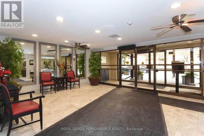 Photo - 1465 Baseline Rd Unité 1014