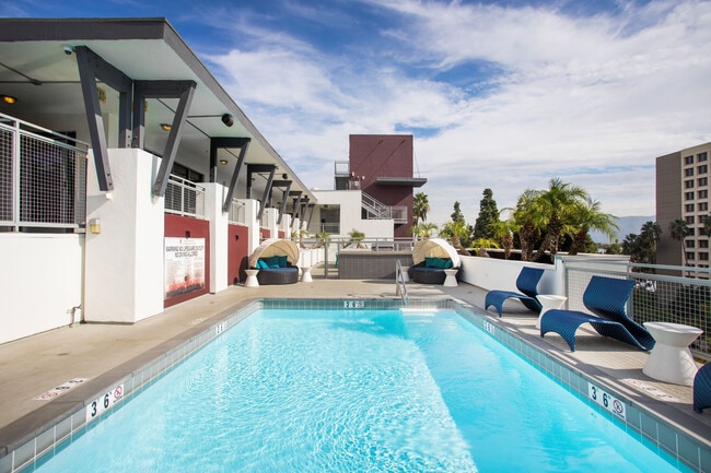 Living at NoHo apartments — community photo