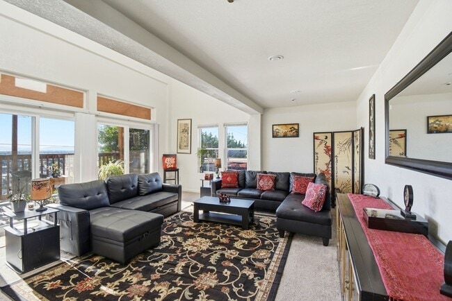 Photo - 9028 Burr St