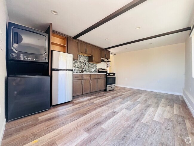 Building Photo - 1836 Boca Ave Rental