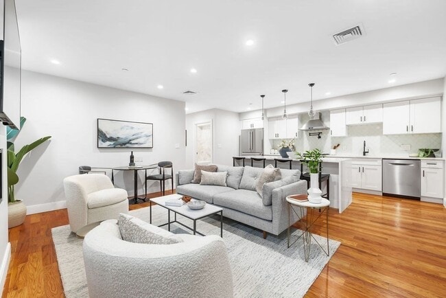 Photo - 113-115 Falcon St Unit 113-3