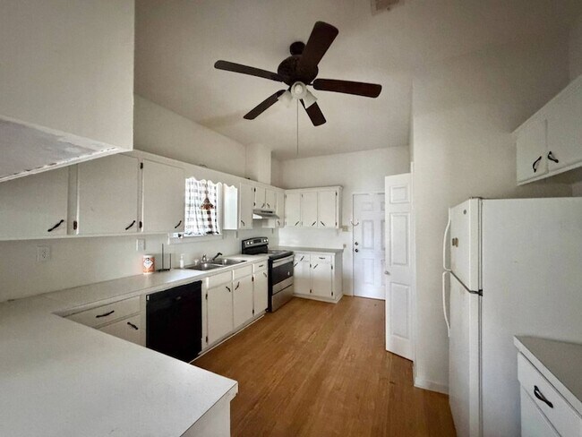 Photo - 218 North St