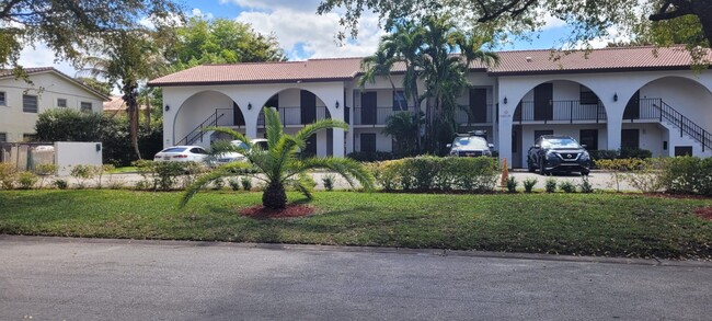 Building Photo - 11688 NW 45th St Rental