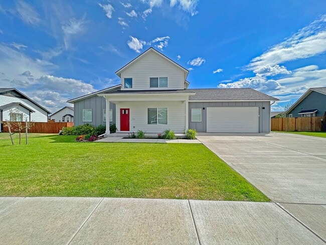 Well Kept Single Family Detached Home with... - Well Kept Single Family Detached Home with...