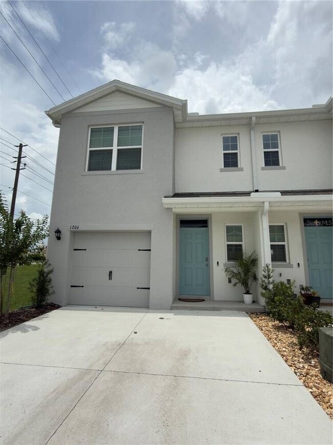 Building Photo - 1206 Balsam Dr.