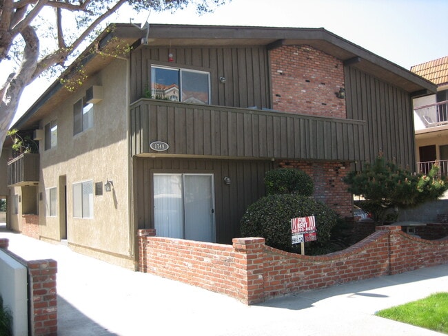Building Photo - 1749 Butler Ave Unit #6 Rental