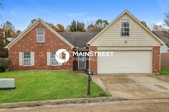 Building Photo - 3 Bedroom Pet-Friendly Home in Memphis, TN with Main Street Renewal