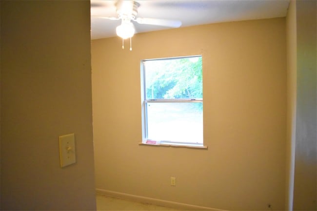 Photo - 2005 Railroad St