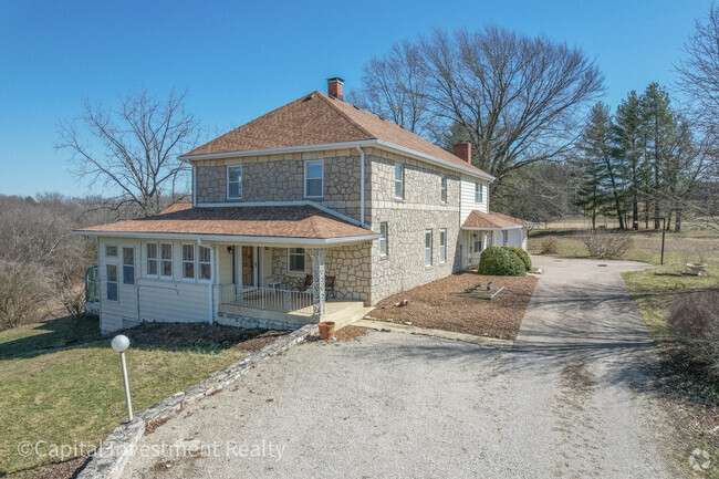 Building Photo - 400 Friendship Rd Rental