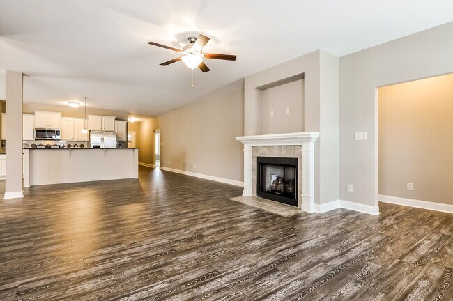 Photo - 464 Airedale Trail