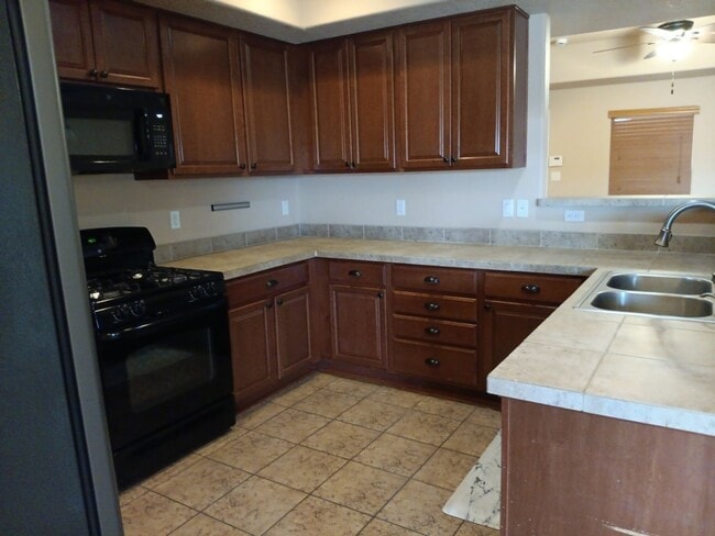 Photo - 4 Bedroom, 2 Bathroom! Lovely Home! Schedule a Showing!