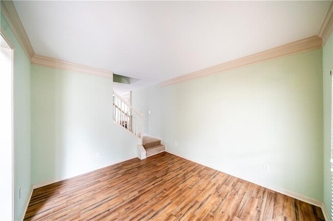 Photo - 2945 Highland Pass