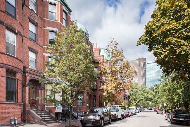 Photo - 127 St Botolph St Unit 8