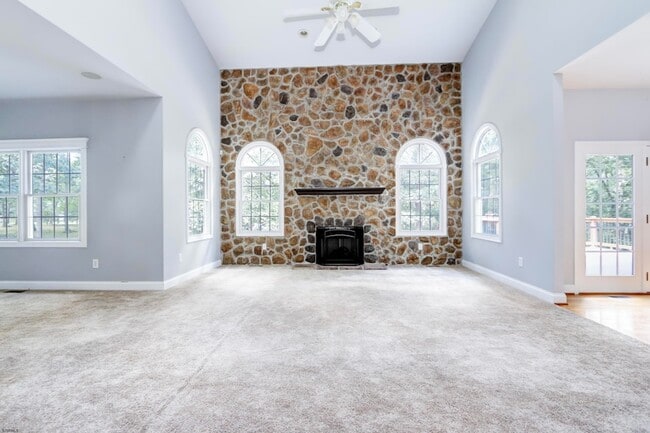 Photo - 113 Lighthouse Ln