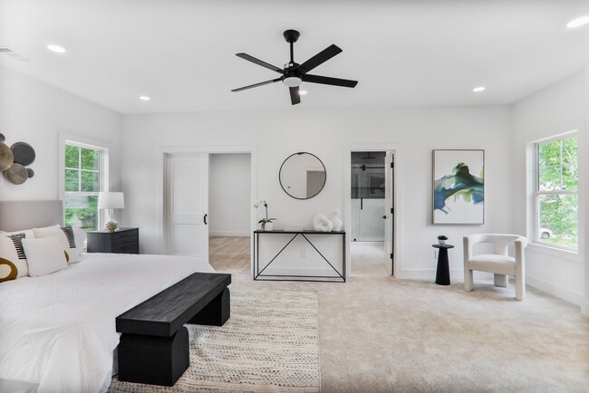 Photo - 73 Whitefoord Ave SE