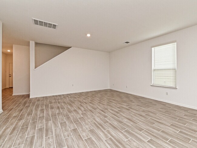 Photo - 1625 Holly Lk Dr