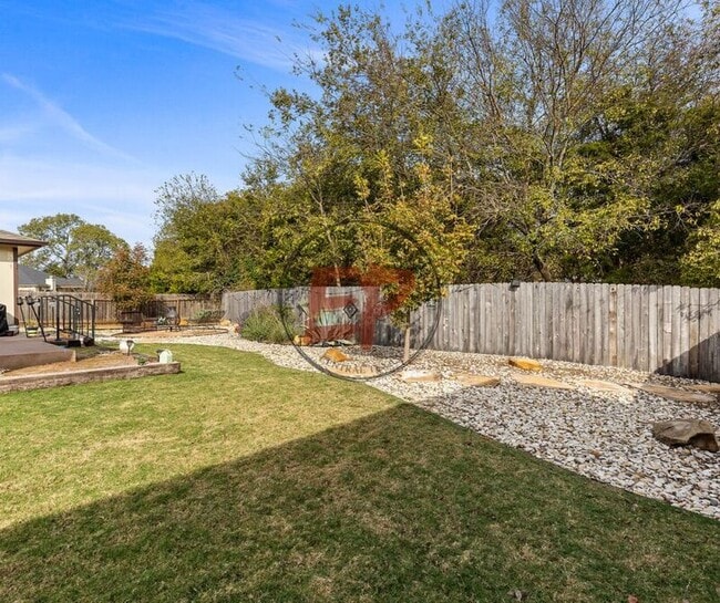 Photo - 709 Pebble Creek Dr