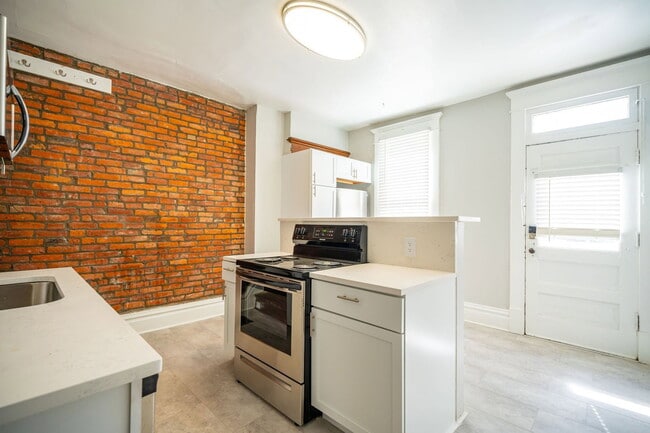 85 W 1st Ave