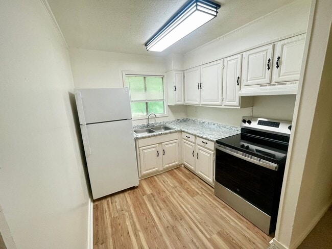 Photo - 154 Crestview Cir