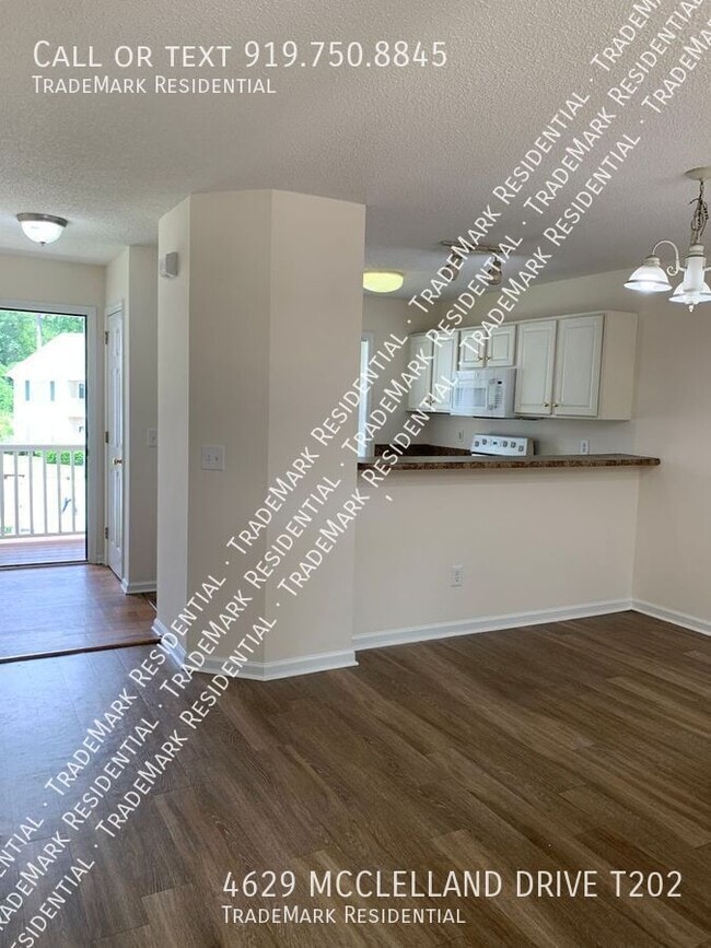 Photo - 4629 McClelland Dr