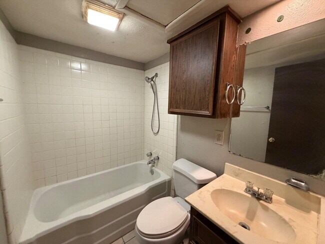 Photo - 4608 Belton Ave