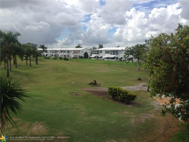 Photo - 2851 E Golf Blvd Unit 204