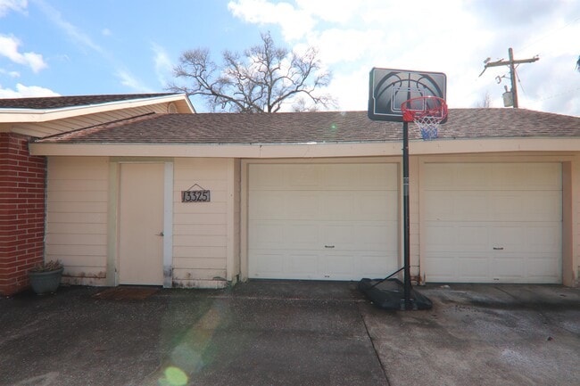 Photo - 13325 Blackgum St