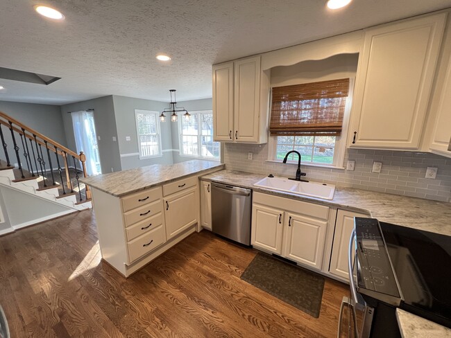 Photo - 618 McCauliff Dr