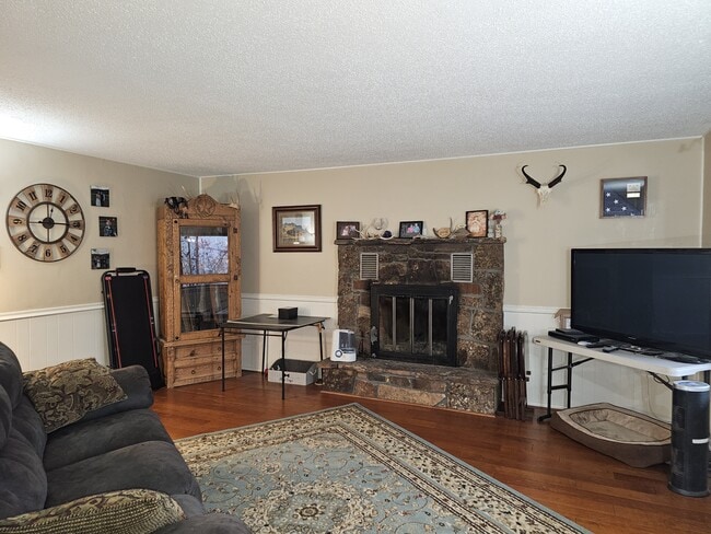 Building Photo - 25 Wapiti Dr